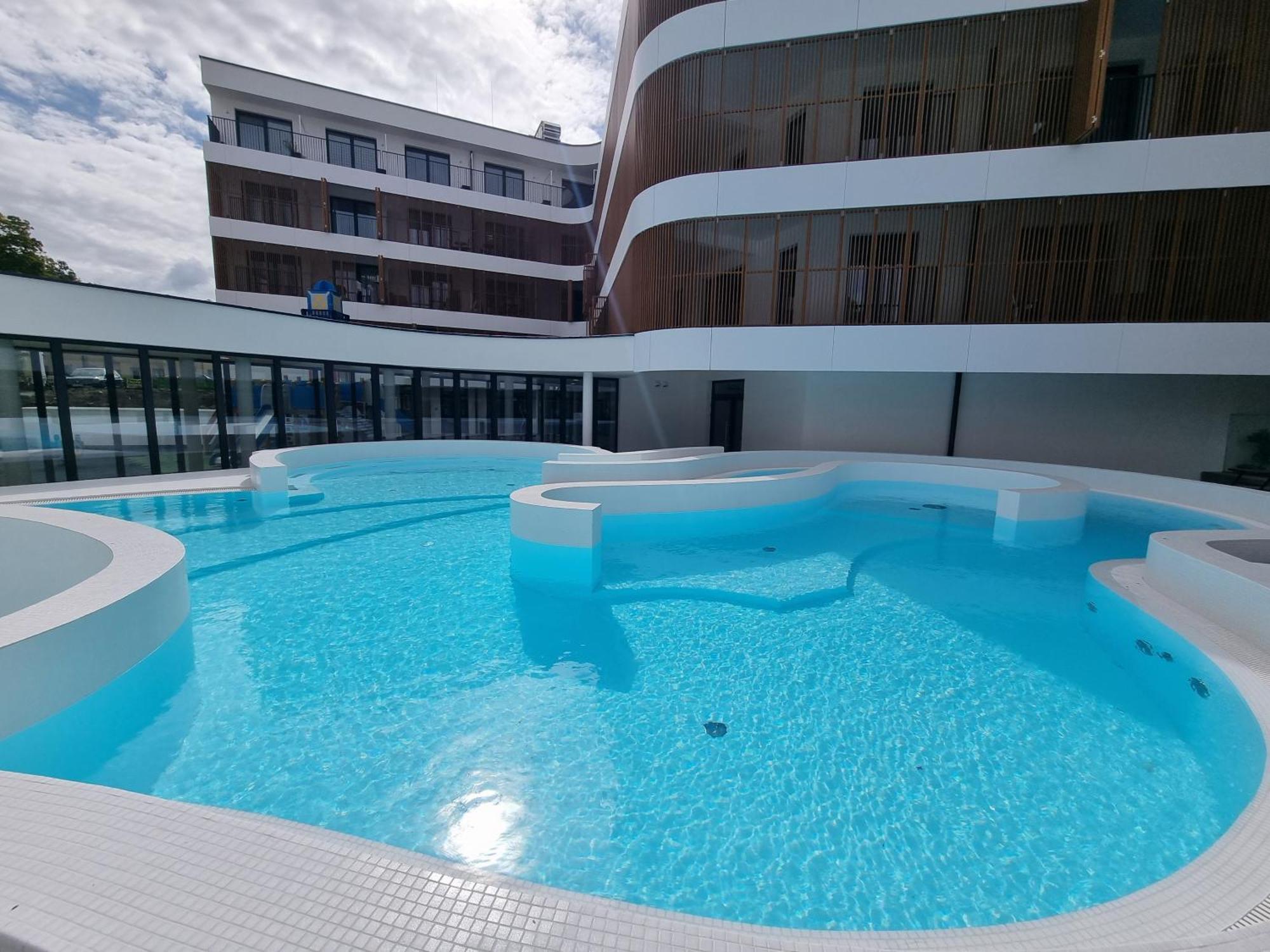 Baltic Waves Resort Baseny Bawialnia Silownia Garaz W Cenie 미엥지즈드로예 외부 사진